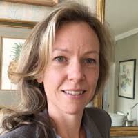 60+ perfiles de «Anna Berg»