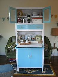retro kitchen, vintage kitchen cabinets