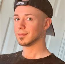 As we countdown the hours until 2025 #Grammys starts, let's take a look  back at the most unforgettable looks that graced the red carpet.