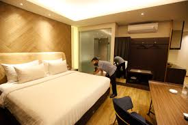 Search over 2968 hotels from $14. Pengelola Hotel Menggelar Diskon Di Tengah Ppkm Ekonomi Dan Bisnis Koran Tempo Co