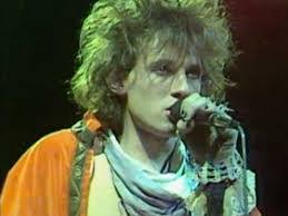 Peter Grattan's Instagram, Twitter & Facebook