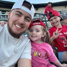 cue the Alicia Keys... we have officially touched down in NYC 🍎🏙️🚕🗽