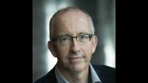 Do We Over-Pathologise Ourselves? (with Dr. Lisa Conlan)