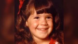 Tenía 4 años cuando alguien la secuestró de su cama una madrugada: la caída  del “hombre del sombrero mágico” cuatro décadas después