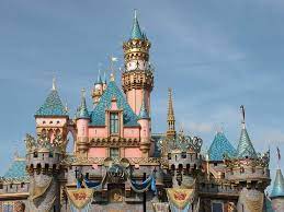Disneyland paris big thunder mountain on ride all effects working 4 april 2019. Disneyland Paris Travel Guide Discover The Best Time To Go Places To Visit And Things To Do In Disneyland Paris France Insight Guides