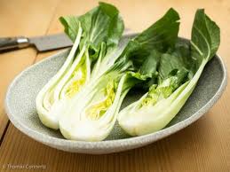 In der küche ist der aromatische pak choi wahrlich ein multitalent. Pak Choi Dreiminutenei