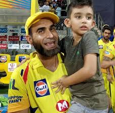Get more info like birth place, age, birth sign, biography, family, relation & latest news etc. Imran Tahir With His Son After Csk S Cricket Addictor Facebook