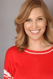 Amanda Lund's Instagram, Twitter & Facebook