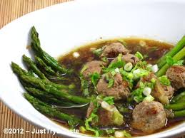 Terkhusus bagi kamu yang memang terbiasa memasak sajian sedap dan alami untuk orang terdekat. Sup Asparagus Dengan Bola Bola Daging Resep Masakan Indonesia Asparagus Makanan Pendamping