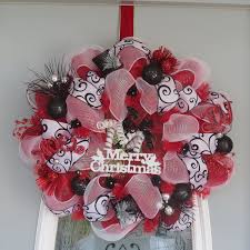 Black And White Deco Mesh Christmas Wreath Red Black And White Merry Christmas Wreath Deco Mesh Wreath 90 00 Via Etsy Christmas Wreaths Christmas Mesh Wreaths Deco Mesh Christmas Wreaths