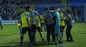 Ceará sc is playing next match on 25 jul 2021 against sport recife in brasileiro serie a.when the match starts, you will be able to follow sport recife v ceará sc live score, standings, minute by minute updated live results and match statistics.we may have video highlights with goals and news. Ceara Bate O Sport E Conquista Sua Primeira Vitoria No Brasileirao 2018 Lance