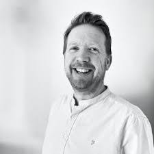 Tracy Spector's Instagram, Twitter & Facebook