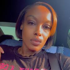 I'm not about to cry 😭😭😭 wow a whole year wit u showed me a lot omg so  SWYD n help me wish mi Handsome Sweet but handful Mr GET HIS WAY