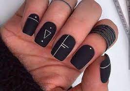 Para bodas, con estilo, para niñas, con piedras… ¡hasta con pegatinas de unicornio! Diseno De Unas Tendencia 2021 Con Estilos Para Cualquier Ocasion En 2021 Disenos De Unas Negras Disenos De Unas Unas Tendencia