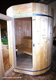 Stehendes Saunafass Gartensauna Messe Nurnberg Mustersauna Ausstellungsstuck Gartensauna Sauna Im Garten Saunahaus Garten