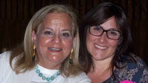 Lois Linden's Instagram, Twitter & Facebook