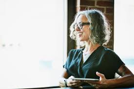 So by third level, we can flurry with our hair and grapple the heck out of the opponent with our hair at level 2, a white hair witch gets the constrict special attack. Popular Instagram Account Grombre Celebrates Women With Gray Hair Vox