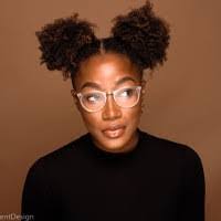 Hannah Luc's Instagram, Twitter & Facebook