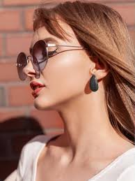 KeyStyle Black Teardrop Earrings for Women, Large Statement Chunky Water  Drop Earrings Bottega Dupes Hypoallergenic Stainless Steel Hoops: Buy  Online at Best Price in UAE