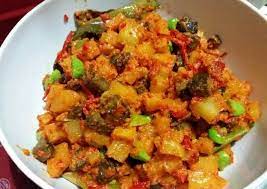 Sambal goreng kentang dan ati (hati) adalah salah satu resep tradisional indonesia yang rasanya enak, lezat, pedas, gurih dan disukai oleh banyak orang. Resep Sambal Goreng Kentang Hati Sapi Petai Oleh Icia Ling Cookpad