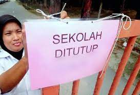 Gest terletak di rumah pegawai perhutanan tampin, mempunyai hanya satu bilik darjah dan 40 murid lelaki sahaja. Smk Tunku Besar Tampin Tutup Tujuh Hari Pelajar Positif Covid 19 Astro Awani
