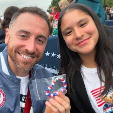 Always better when you team up * #team #squad #peopleyoumeetalongtheway