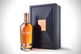Sip With Pleasure Whisky Packaging Whisky Drinks Whisky