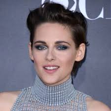 It may not be the quickest style out there, but we're. How To Style Short Hair Kristen Stewart