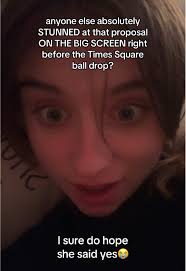 Hayle Ayers' Stunning Times Square Proposal Reaction