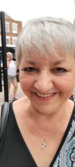 Evening everyone I'm Dawn from Gloucestershire hope everyone is going to  have a great weekend