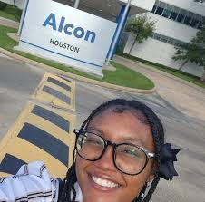 Jade Houston's Instagram, Twitter & Facebook