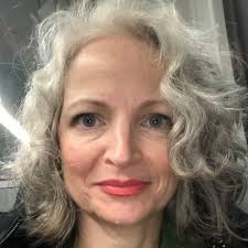 Carly Lindley (@carlylindley_)