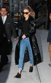 The Perfect Wrap Up Warm Inspiration For The Cold Weather Gigi Hadid Outfits Gigi Hadid Street Style Hadid Style