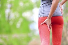 Nyeri tulang kaki sakit ngilu itu sulit ditangani karena selalu anda rasakan dan bisa menggerogoti sikap positif. Sakit Kaki Sebelah Kiri Pinggul Ke Bawah Kenali Penyebab Dan Obatnya Klinik Patella