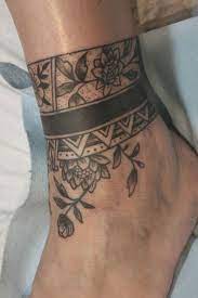 Tattoo In Stile Tribale Da Realizzare Sopra La Caviglia E Sul Collo Del Piede Ancestry Tattoos Simple Shou In 2020 Tribal Tattoos Anklet Tattoos Tribal Foot Tattoos