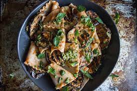 Smoky Eggplant Tomato Pasta Eggplant Dishes Summer Pasta Dishes Veggie Recipes