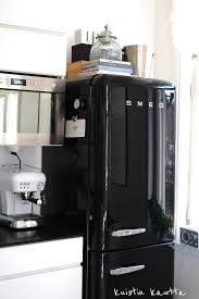 Pin By Cris Varela On Home Sweet Home Retro Kitchen Decor Smeg Retro Kitchen