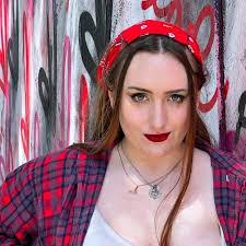 Alex West's Instagram, Twitter & Facebook