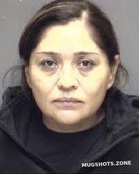 Karina Deleon's Instagram, Twitter & Facebook