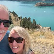 What are the pros and cons of moving to Alajuela Province, Costa Rica?