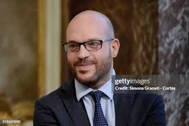 997 Lorenzo Fontana Stock Photos, High-Res Pictures, and Images