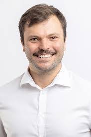 Adrian Vu's Instagram, Twitter & Facebook