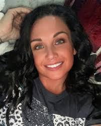 Kristina Huff's Instagram, Twitter & Facebook