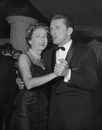 The manhattans, forever by your side.tradução: Kirk Douglas And Anne Buydens Married Since 1954 They Met When She Applied To Be His Assistant While He Was On Location In Par Kirk Douglas Kirk Anne Buydens