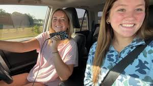 Hey everyone my name is Anne-Harris I'm an incoming freshman at Auburn and  am looking for roommates+ a place to live. I love to travel, run, and do  anything outdoors. I also