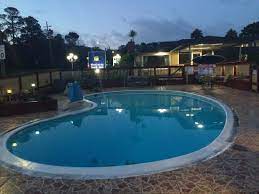 Monterey surf inn is located near the beach and in an area with good shopping. Piscina Picture Of Monterey Surf Inn Tripadvisor