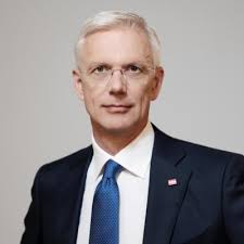 Katherine Wight (@katherinecherie)