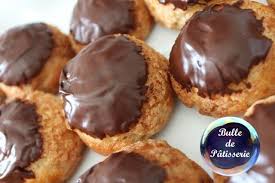 Petits Choux Tout Chocolat Bulle De Patisserie En 2020 Tout Chocolat Creme Patissiere Chocolat Cremeux Chocolat