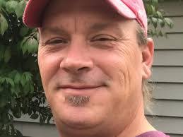 Holly Snell's Instagram, Twitter & Facebook