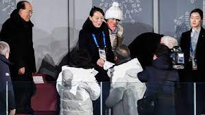 Kim Yo Jong Moon Jae In S Historic Handshake Marks The Olympics Opening Ceremony Cnn